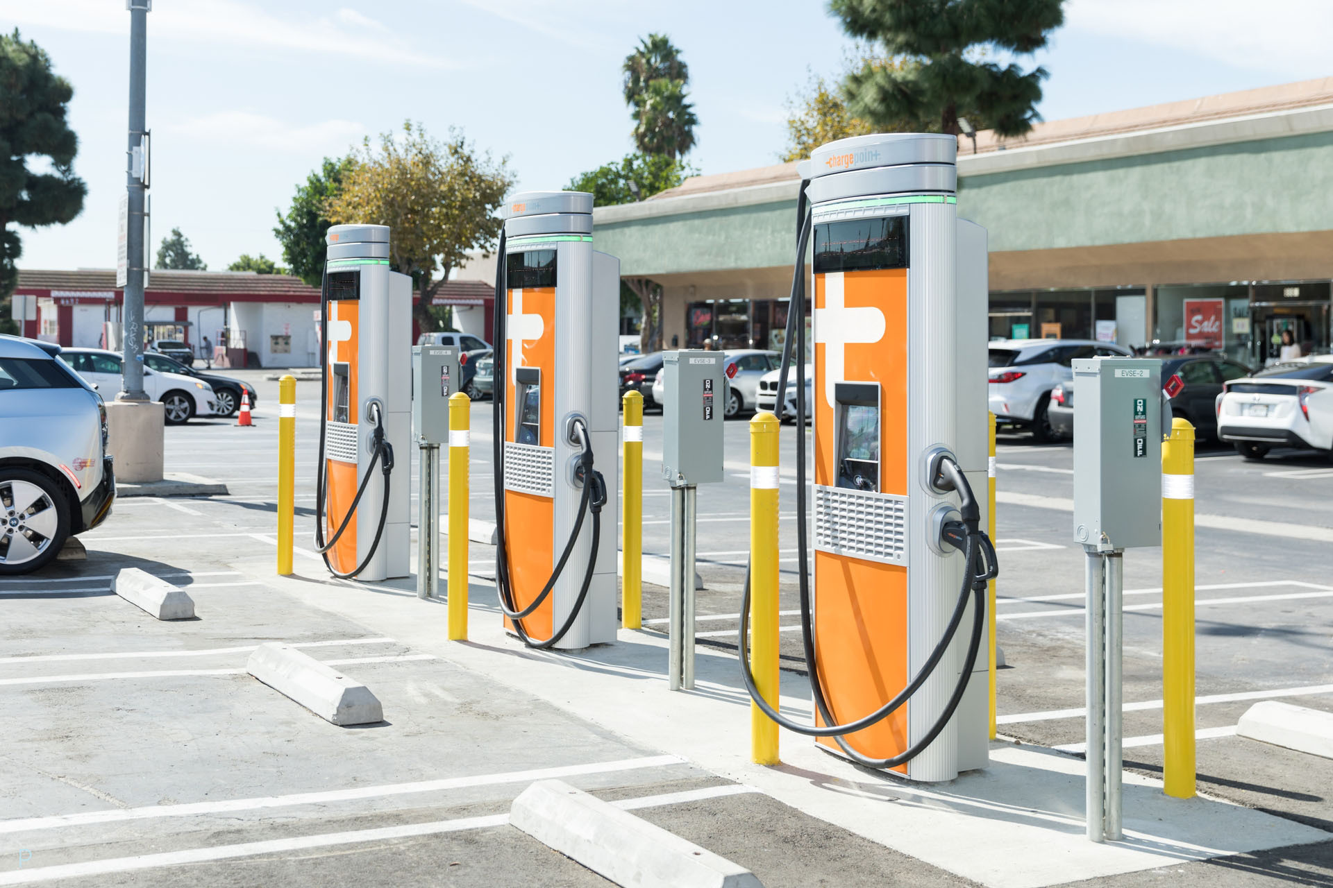 Michigan Department of Environment, Great Lakes, and Energy awards $1.7 million in grants to build EV charging stations
