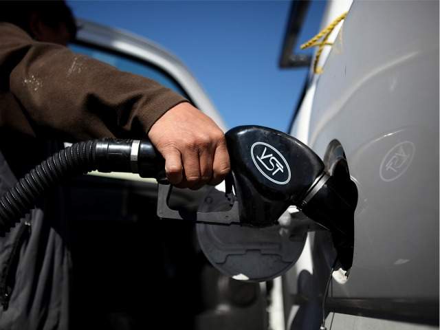 Metro Detroit gas prices down this week
