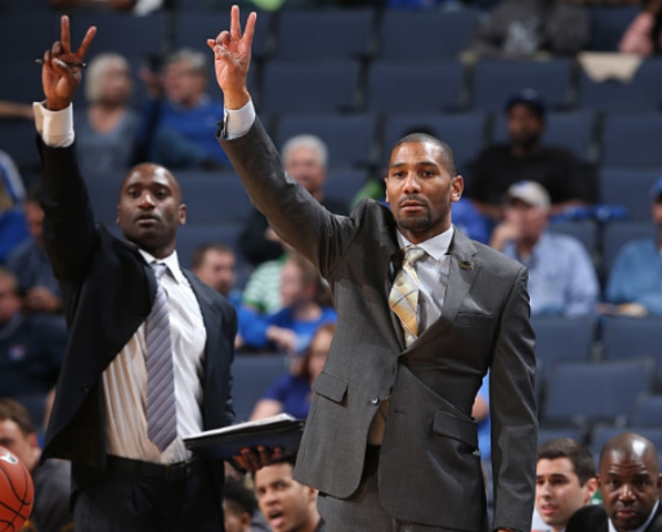 AP source: LaVall Jordan agrees to become Butler's coach