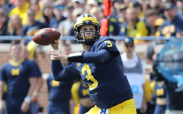 Wilton Speight announces he'll transfer from Michigan
