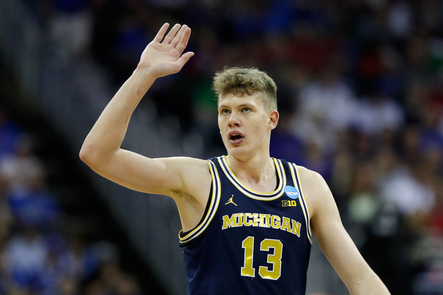 Mortiz Wagner's double-double leads Michigan past UC Riverside