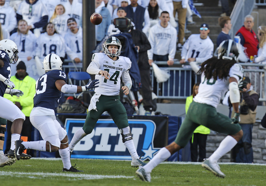 Late TD pass pushes Michigan State past No. 8 Penn State - WXYZ.com