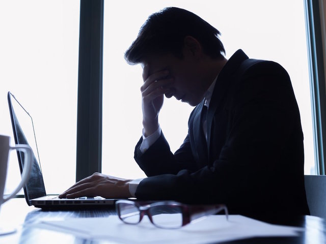 Fake smiles at work could lead to unethical behavior, study suggests